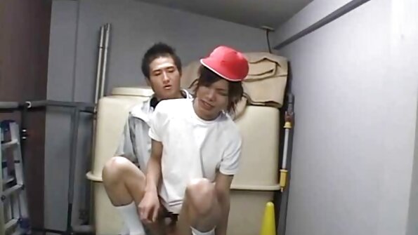 Ο Rocco Siffredi δέχεται μια λεπτομερή πίπα από τη Steffany C